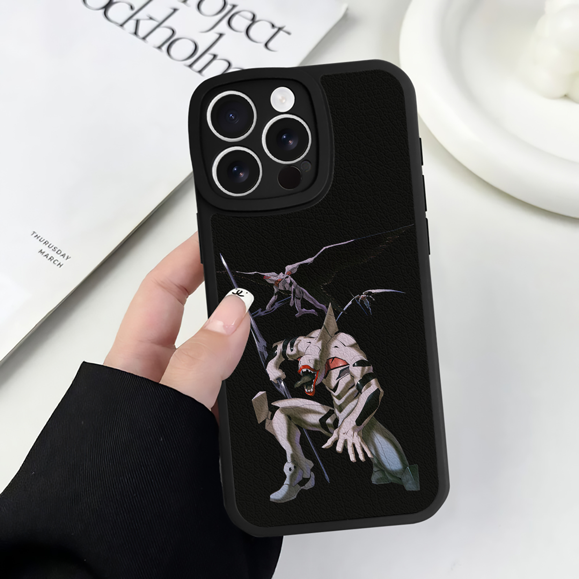 （画像用） EVA 新世紀エヴァンゲリオン 【iPhone 16シリーズ対応】シリコンスマホケース（レザー調） 材質：シリコン